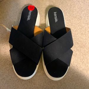 NWT Kensie platform black slide crisscross sandals size 10